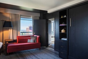 Zimmer, 2 Queen-Betten | Hochwertige Bettwaren, Zimmersafe, Schreibtisch