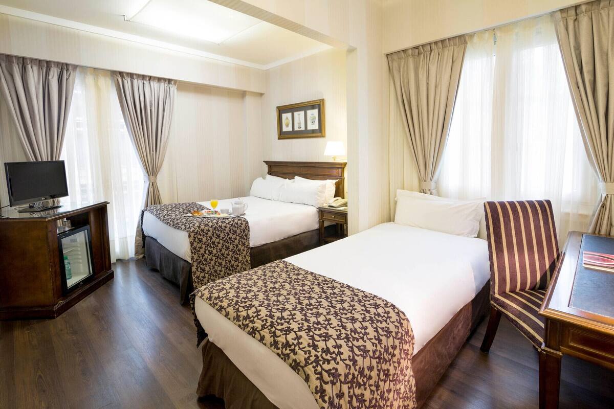 Premium bedding, in-room safe, desk, blackout curtains
