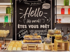 Daily buffet breakfast (EUR 13.90 per person)