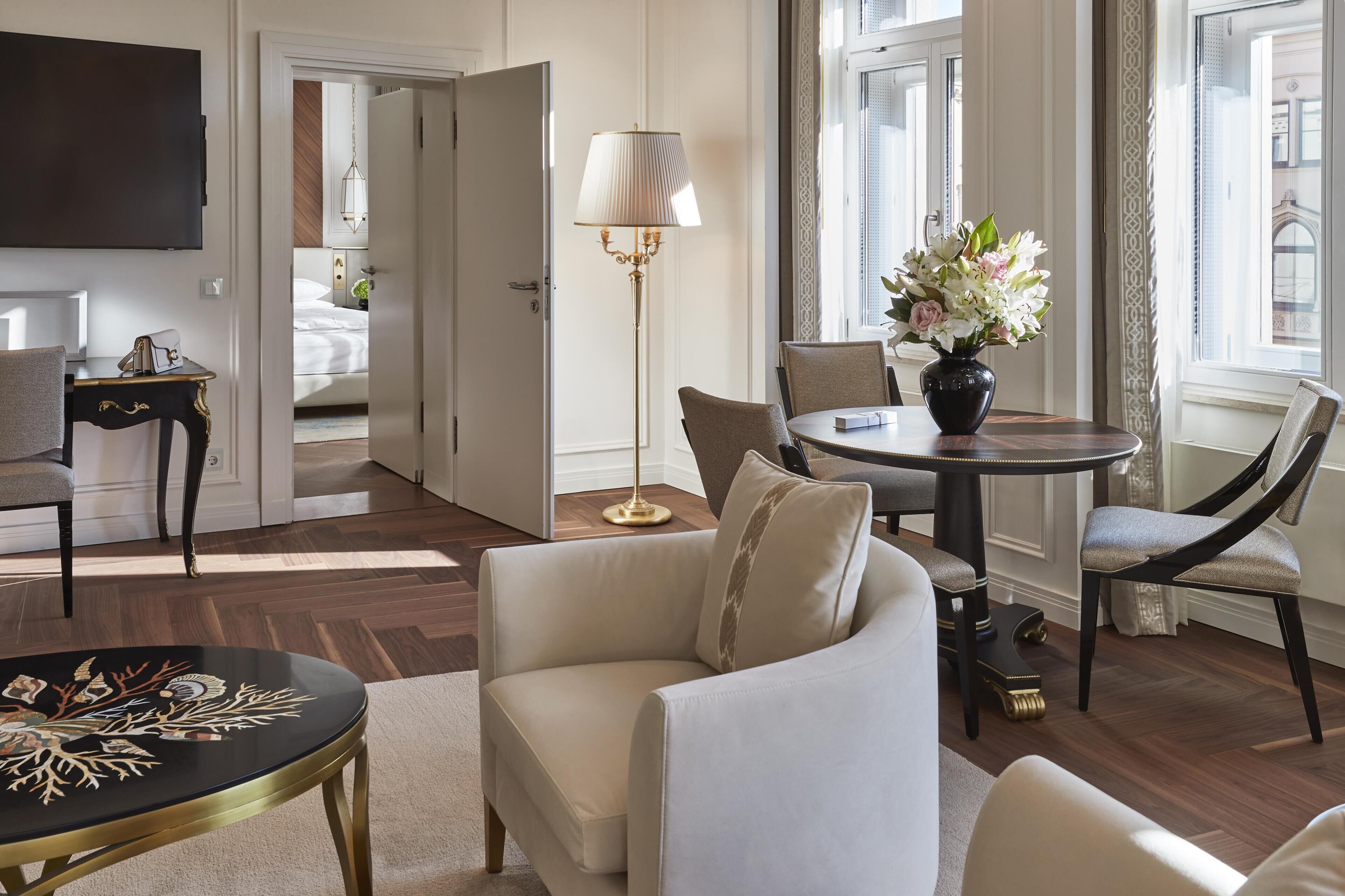 Signature-Suite, 2 Schlafzimmer | Hochwertige Bettwaren, Daunenbettdecken, Pillowtop-Betten, Minibar