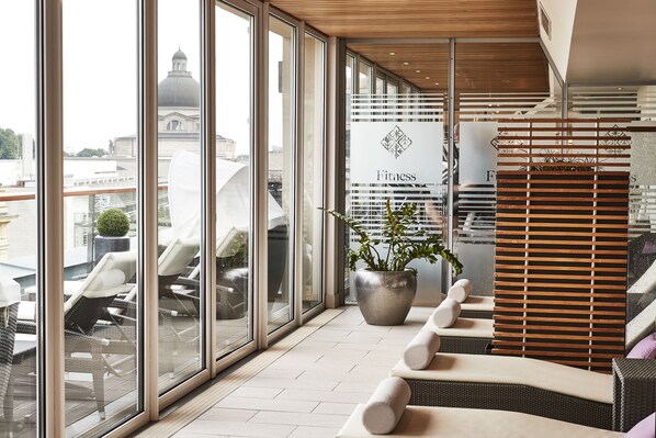 Trattamenti per il corpo, aromaterapia, massaggi con le pietre calde