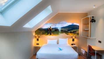 Bureau, rideaux occultants, chambres insonorisées