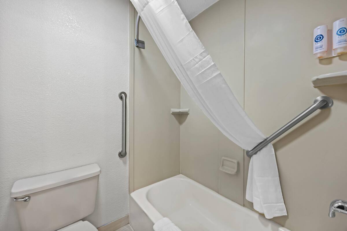 1 bedroom, desk, laptop workspace, blackout curtains