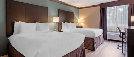 Premium bedding, in-room safe, desk, iron/ironing board