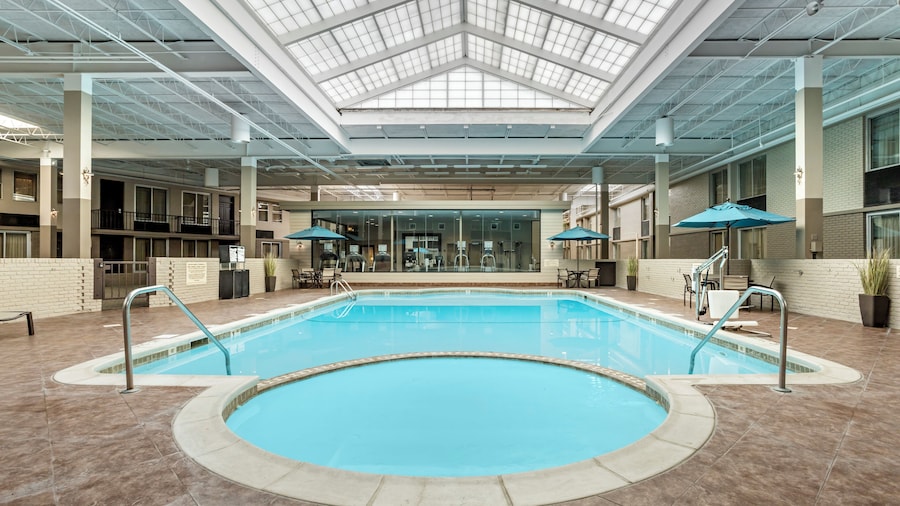 Best Western Plus Kingston Hotel And Conference Center