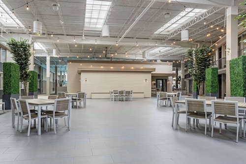 Best Western Plus Kingston Hotel And Conference Center