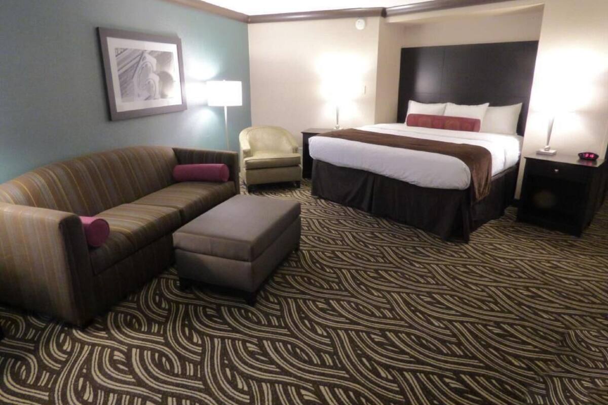 Literie de qualité supérieure, coffres-forts dans les chambres, bureau