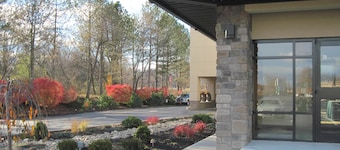 Best Western Plus Kingston Hotel And Conference Center