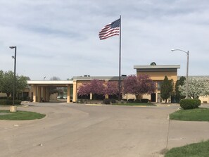 View from property - La Quinta Inn by Wyndham Davenport & Conference Center (Davenport)