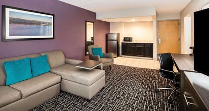 La Quinta Inn by Wyndham Davenport & Conference Center