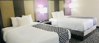 La Quinta Inn by Wyndham Davenport & Conference Center