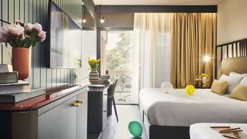 Habitación triple superior, 1 habitación | Ropa de cama de alta calidad y edredones de plumas