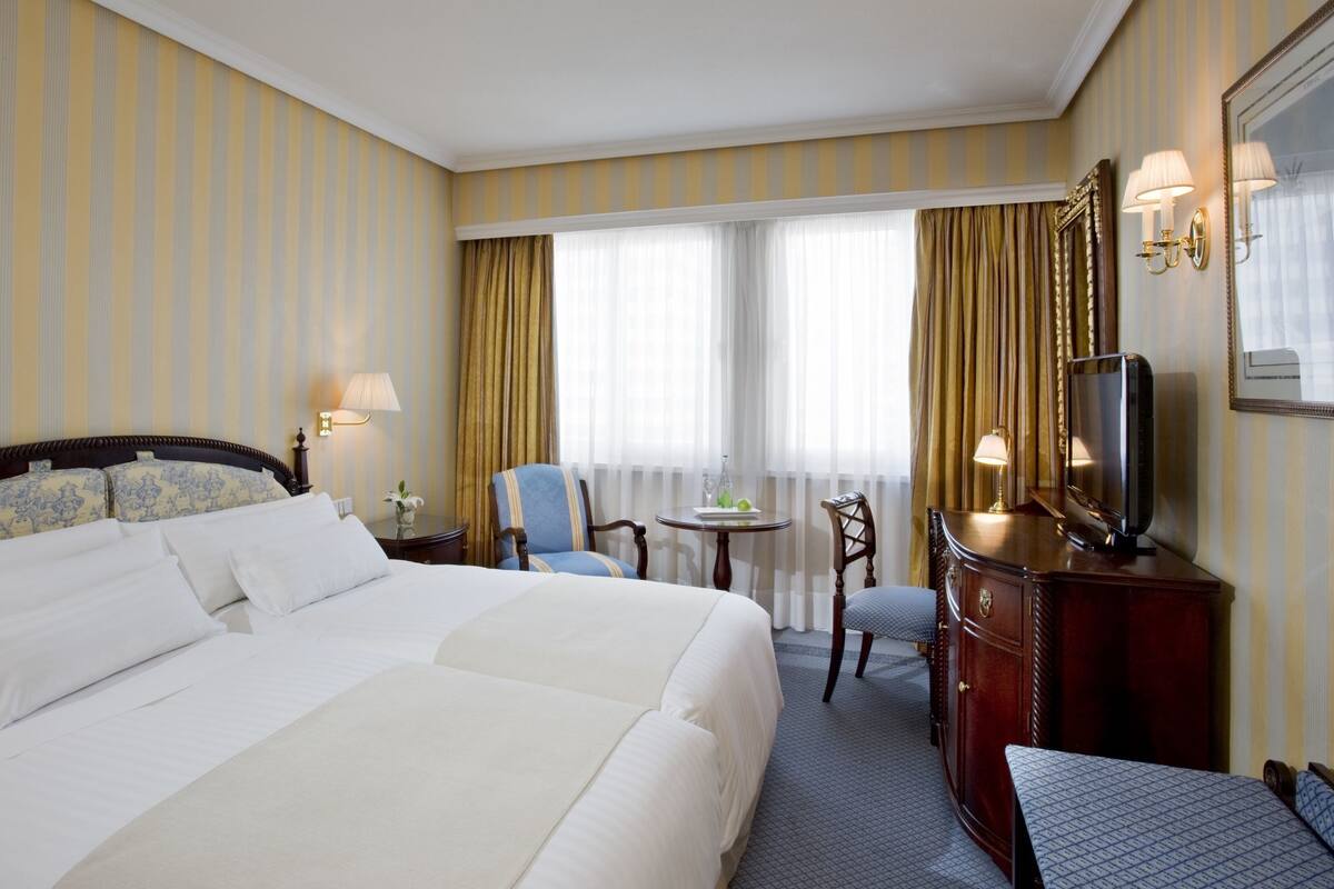 Down duvets, minibar, in-room safe, desk