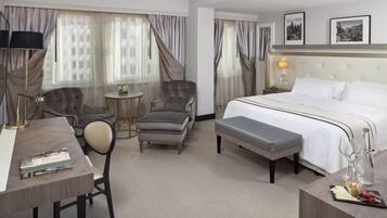 Supreme Room | Down comforters, minibar, in-room safe, desk