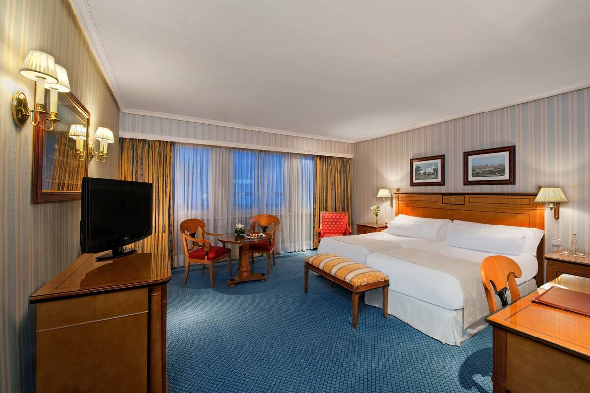 Down duvets, minibar, in-room safe, desk