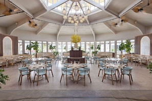 4 Restaurants, Frühstück, Mittagessen, Abendessen, amerikanische Küche