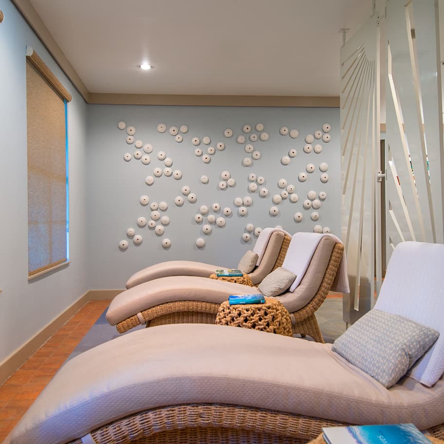 Couples treatment rooms, sauna, body treatments, aromatherapy