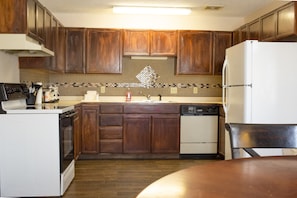 Fridge, microwave, coffee/tea maker