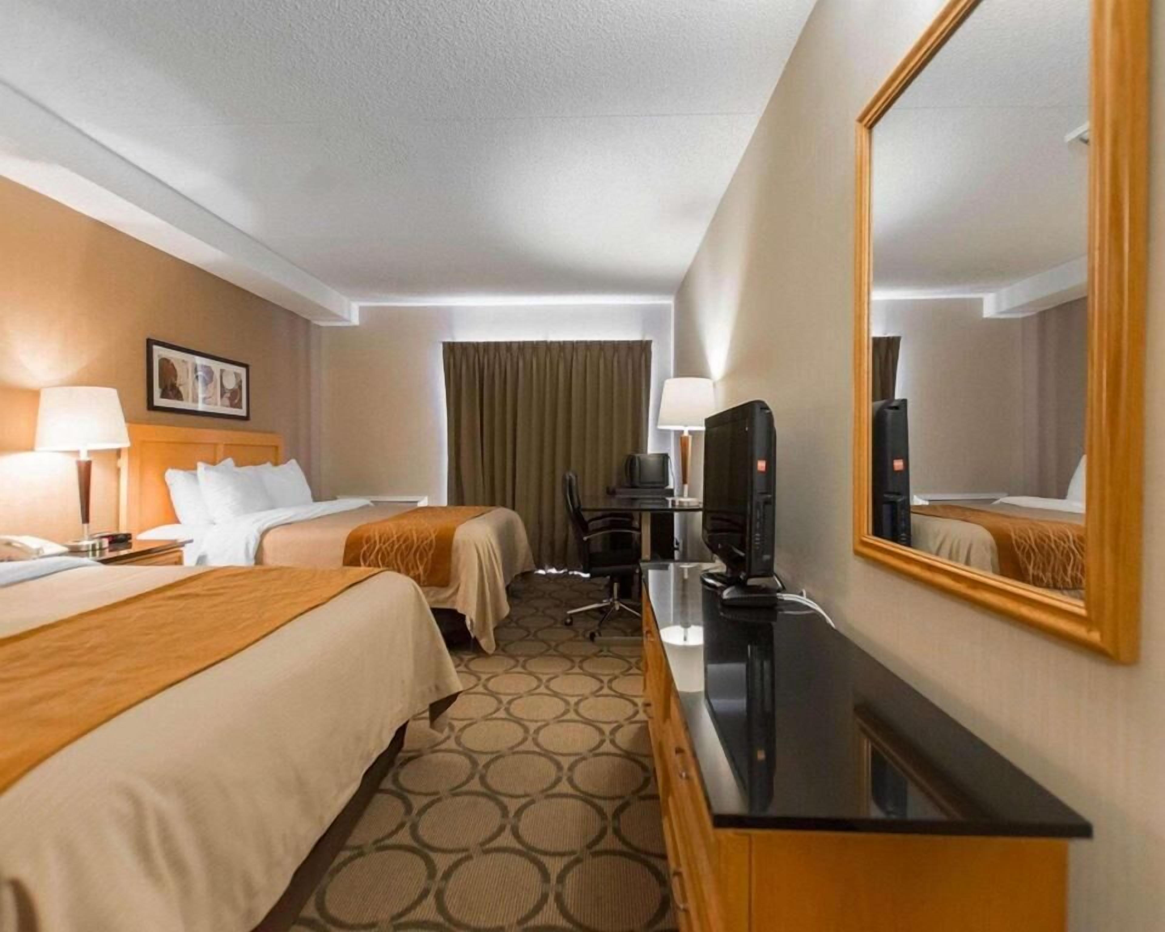 Premium bedding, pillowtop beds, desk, soundproofing