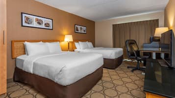 Deluxe kamer, 2 tweepersoonsbedden, koelkast en magnetron, op benedenverdieping | Luxe beddengoed, pillowtop-bedden, een bureau, geluiddichte muren