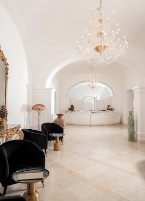 3 restaurants; breakfast, lunch, and dinner served - Grand Hotel Quisisana (Capri)