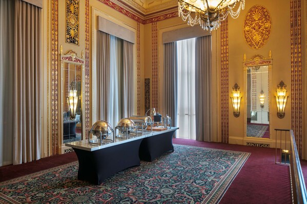 Meeting facility