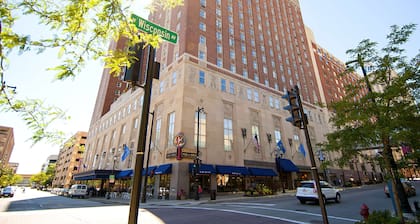 Hilton Milwaukee City Center