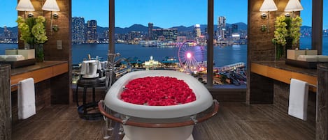 Suite, Harbor View | Bathroom | Separate tub and shower, designer toiletries, hair dryer, bathrobes