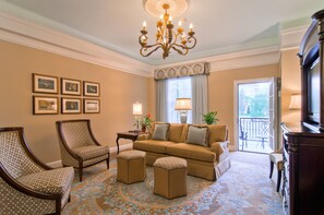 Suite | Living area - The Broadmoor (Colorado Springs)
