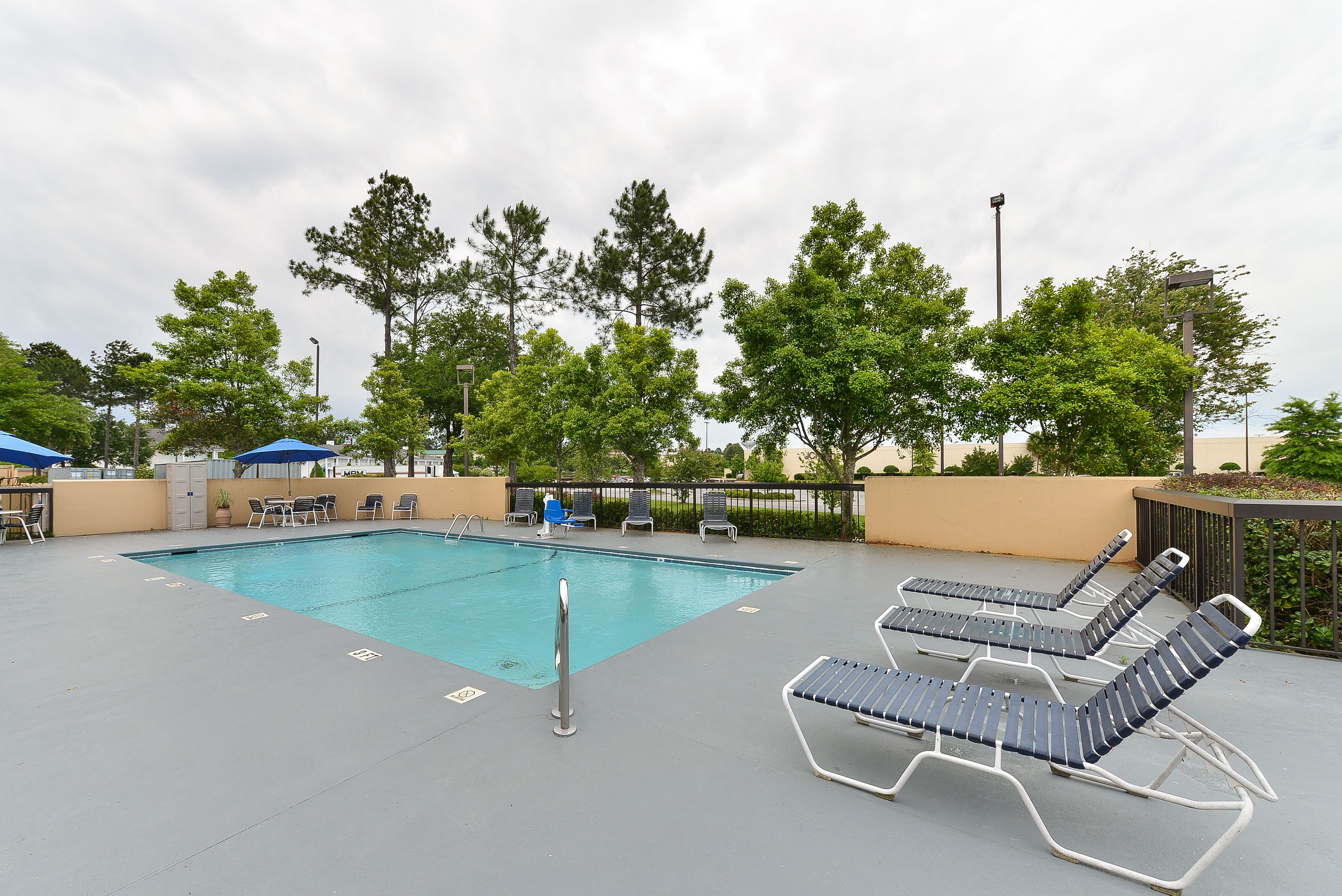 Seasonal outdoor pool