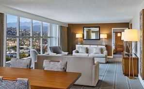 Suite, 1 King Bed | Living area - Hilton Los Angeles North/Glendale (Glendale)