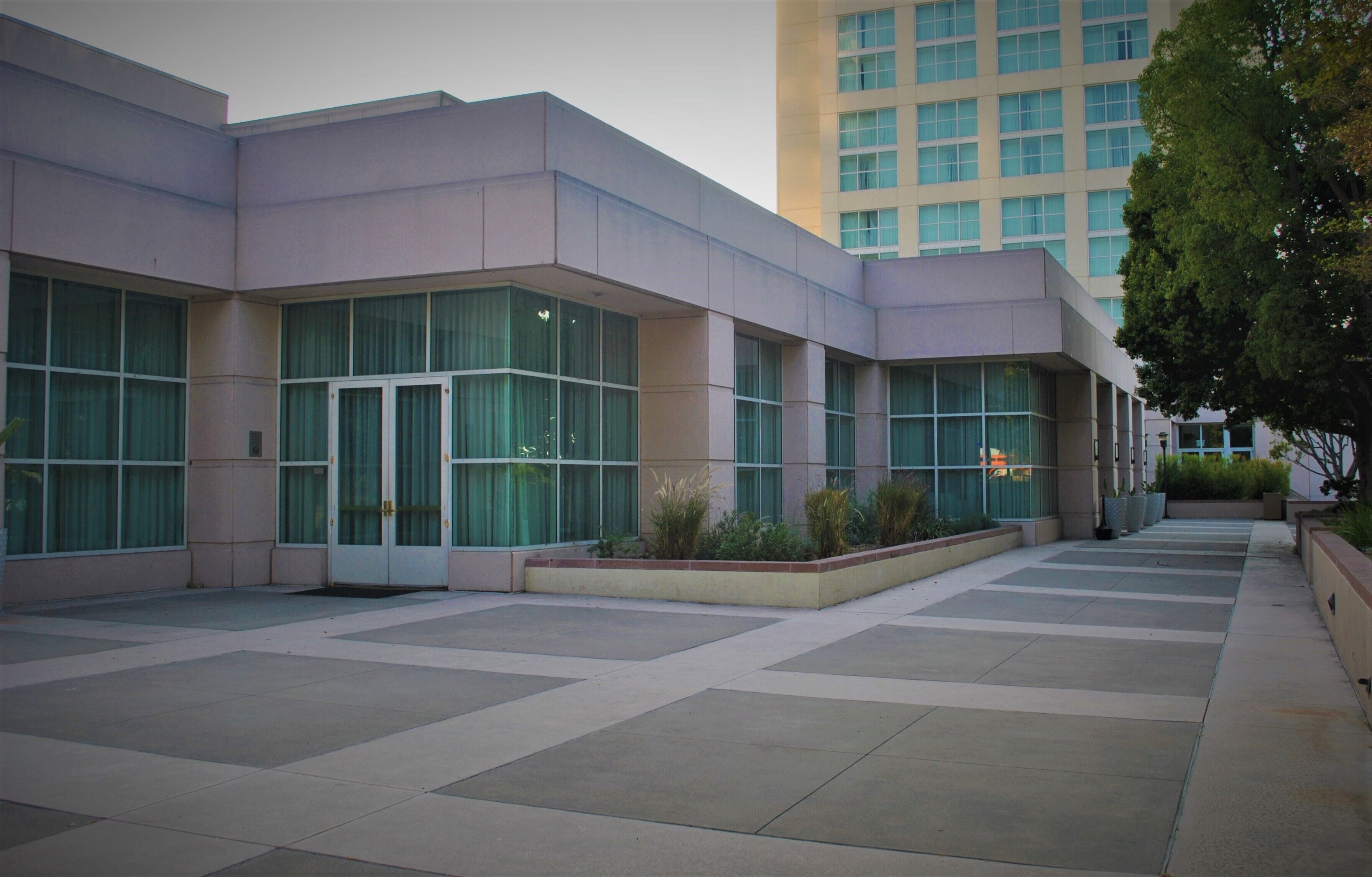 Photo - Hilton Los Angeles North-Glendale & Executive Meeting Center