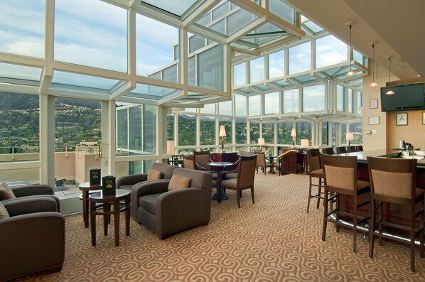Lounge - Hilton Los Angeles North/Glendale (Glendale)