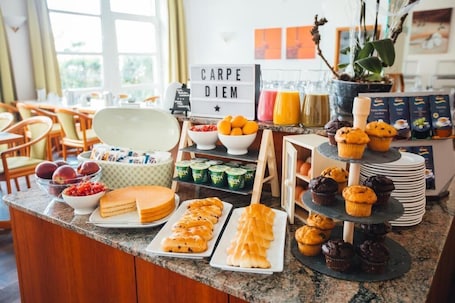 Daily buffet breakfast (EUR 17.50 per person)