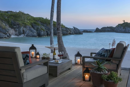 Private beach nearby, white sand, free beach shuttle, beach cabanas