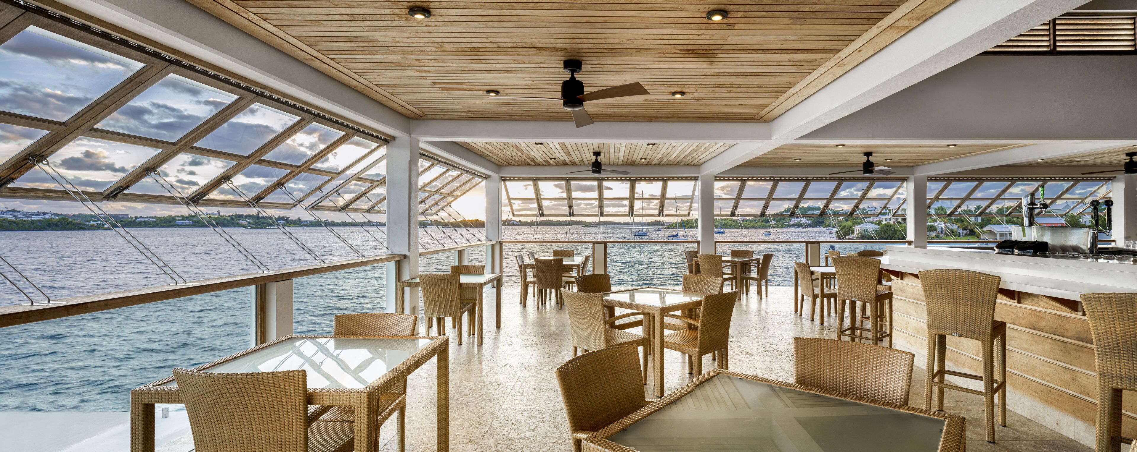 5 restaurants, breakfast, lunch, dinner served; american cuisine