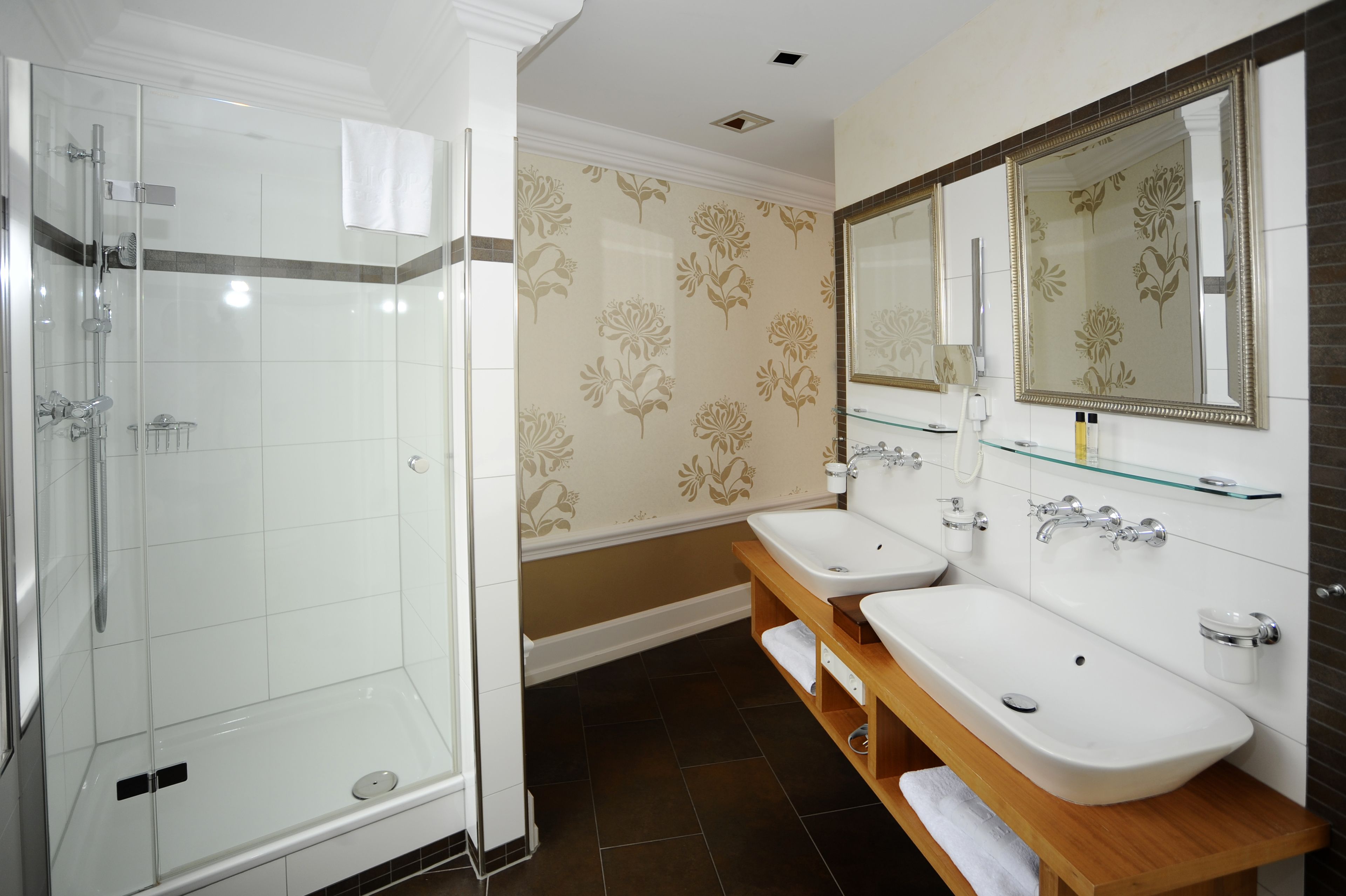 Foto - HELIOPARK Bad Hotel Zum Hirsch