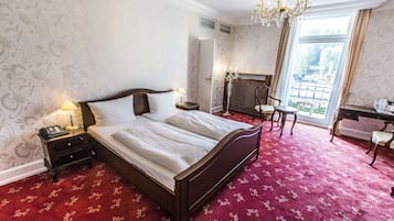 Habitación doble Deluxe | Ropa de cama hipoalergénica y minibar