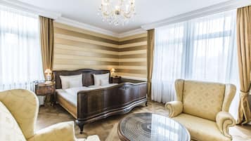 Ropa de cama hipoalergénica y minibar