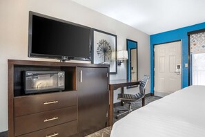 Standard Room, 1 King Bed, Non Smoking, Refrigerator & Microwave