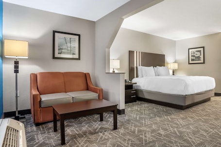 Suite, 1 King Bed, Non Smoking, Refrigerator & Microwave | Pillowtop beds, desk, laptop workspace, iron/ironing board