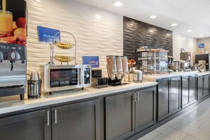 Free daily continental breakfast