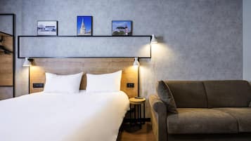 Premium Double Room, 1 Double Bed with Sofa bed | Desk, laptop workspace, blackout drapes, soundproofing