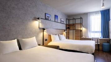 Premium Double Room, 1 Double Bed with Sofa bed | Desk, laptop workspace, blackout drapes, soundproofing