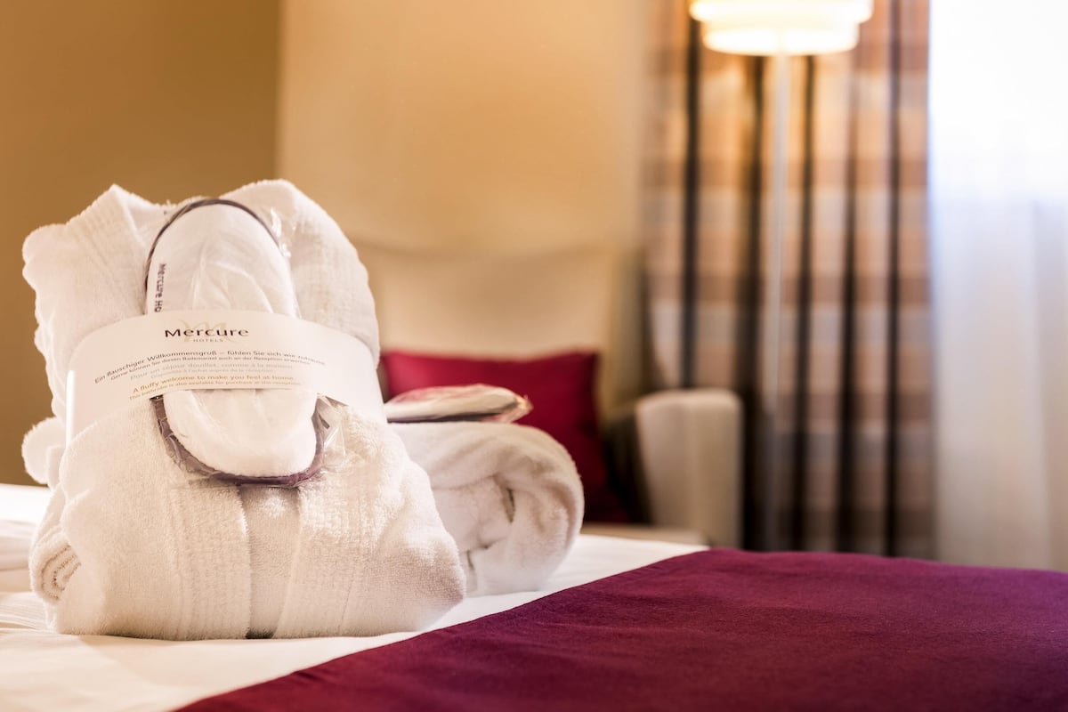 Deluxe Room, 1 Double Bed | Premium bedding, pillowtop beds, in-room safe, desk