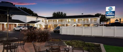 المنشأة من الخارج