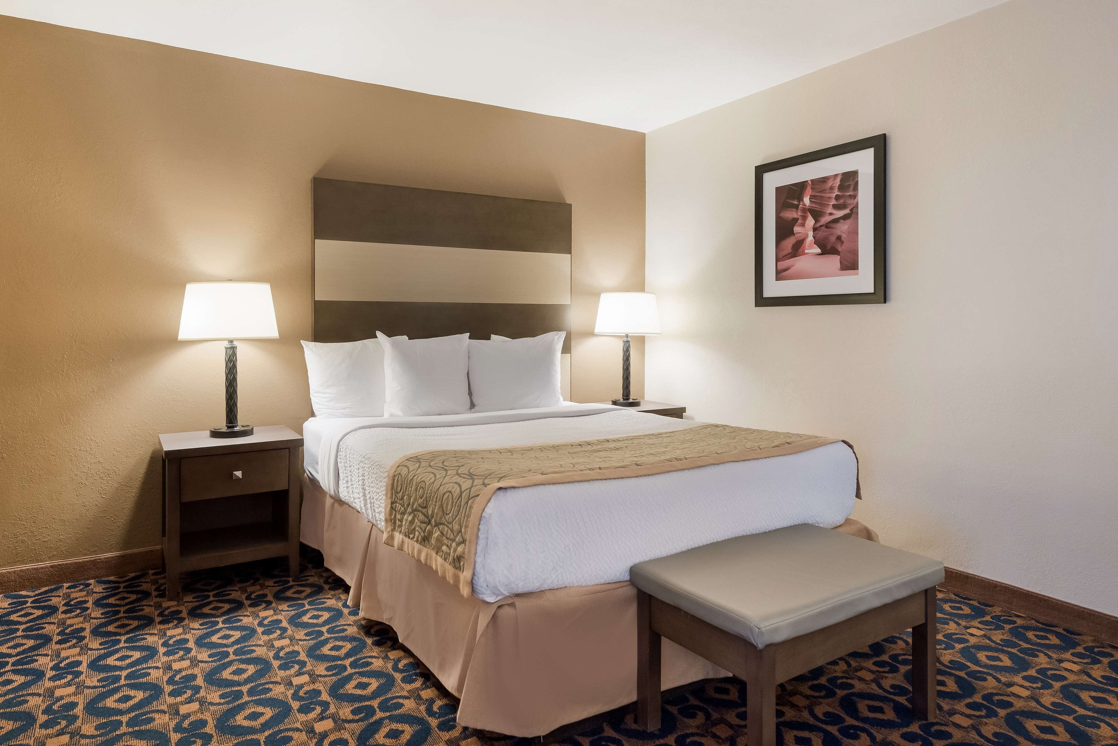 standard room, 1 queen bed, non smoking | desk, laptop workspace, iron/ironing board, cots/infant beds