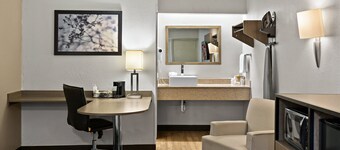 Red Roof Inn Cleveland - Independence