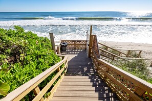 Condo, 2 quartos, cozinha | Praia | Na praia 