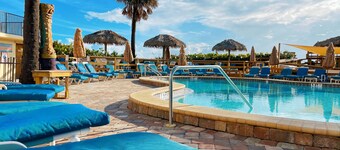Las Olas Beach Club
